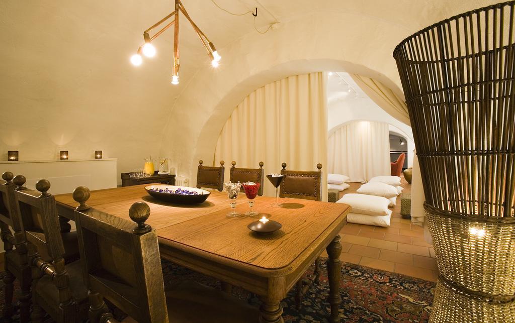 Ulfsunda Slott Hotel สต็อกโฮล์ม ภายนอก รูปภาพ