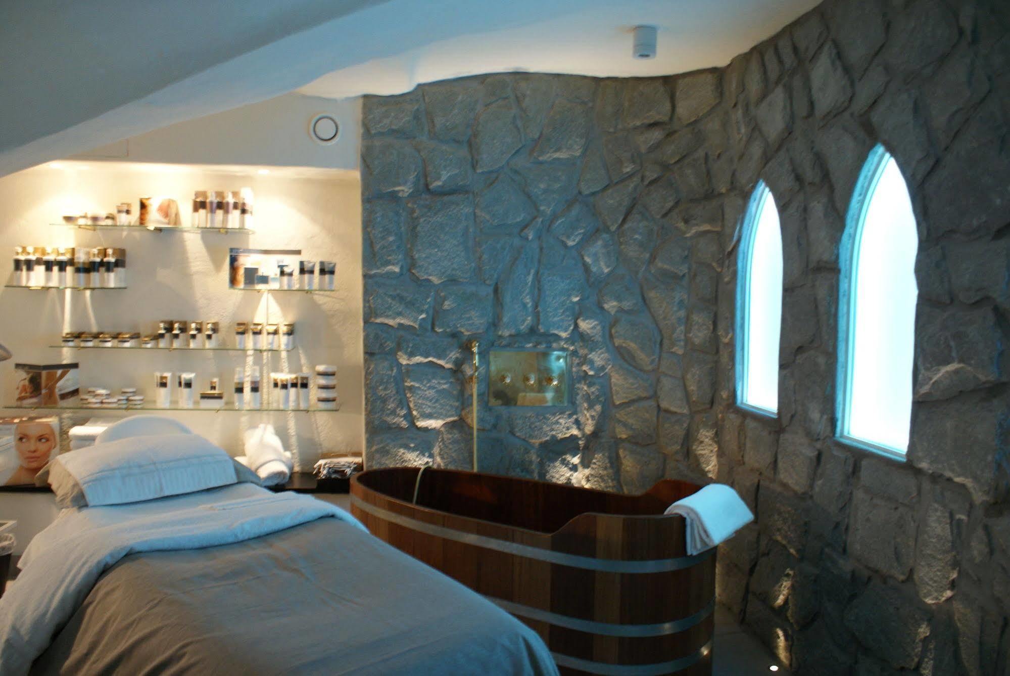 Ulfsunda Slott Hotel สต็อกโฮล์ม ภายนอก รูปภาพ
